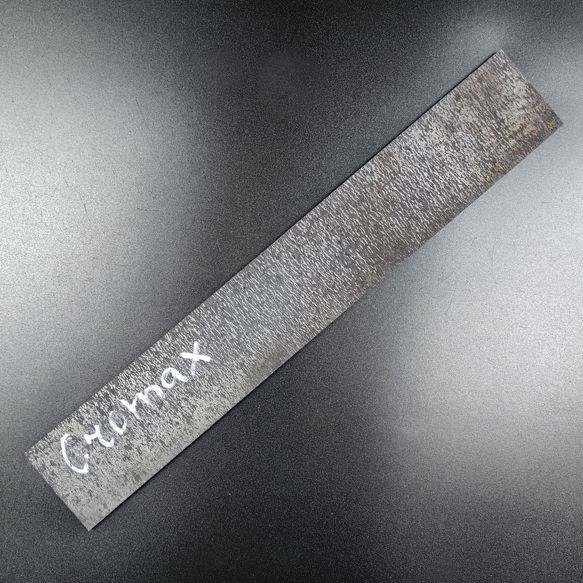 Заготовка для ножа из стали Cromax PM размеры: 200х40х3.7 мм